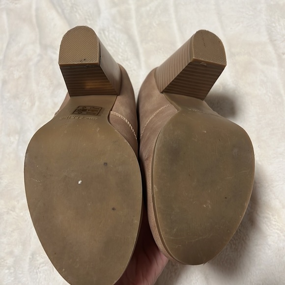 Call it Spring mini boots - Picture 2 of 3